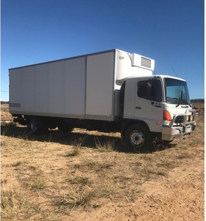 2006 Hino FG 500 Body Truck