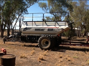 Bourgault 6550 Air Cart.   19,500 lt