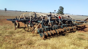  flexicoi airseeder combination