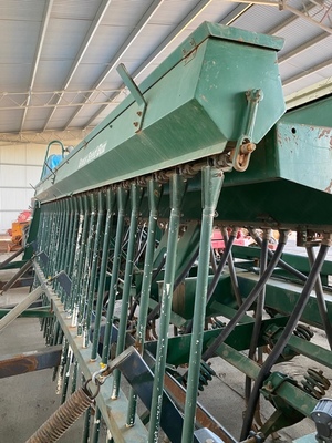 1999 John Shearer 27 Run 6 Row Direct Drill