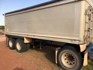 Hamelex Super Dog Tipper Trailer