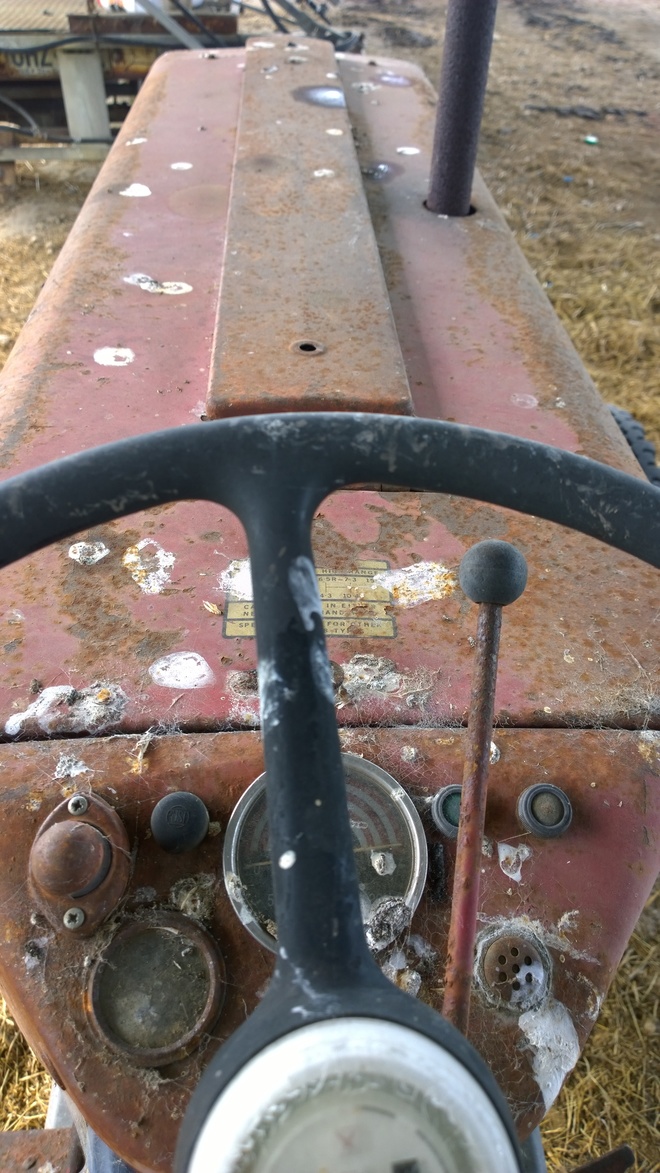 International 434 Fork Lift