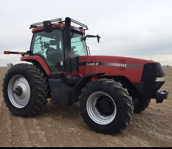 MX 200 Magnum tractor for sale 