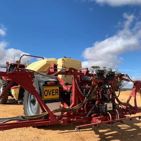 2013 Hardi Commander 8536 Terra Force Boom Spray