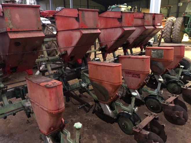 Nodet precision seeder for parts