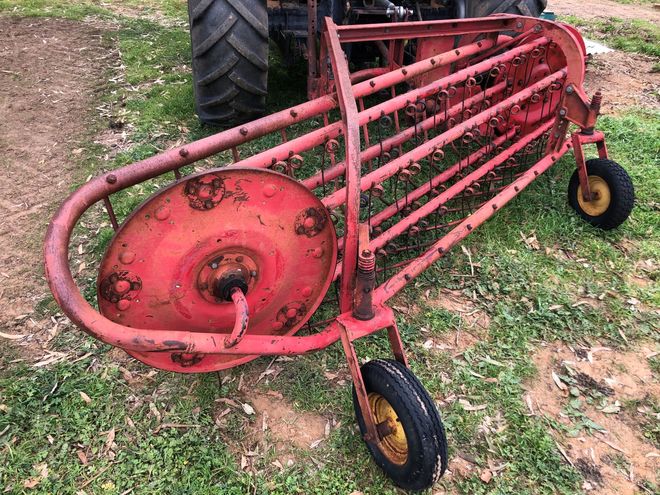 Massey Ferguson 25 Hay Rake
