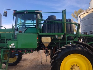 John Deere 4710 Self Propelled Boomspray