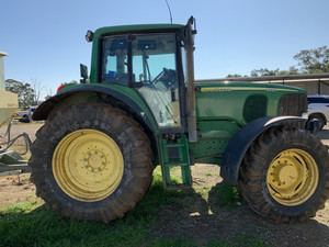 2007 John Deere 6820 Tractor