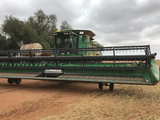 2011 John Deere 9670 Header with 35ft Front & Trailer
