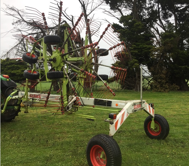 Claas Liner 680 Profil Twin Rotor Rake