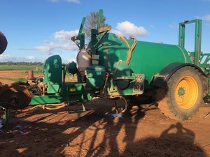 Gold acres sprayer 6,000lt 30 mt boom