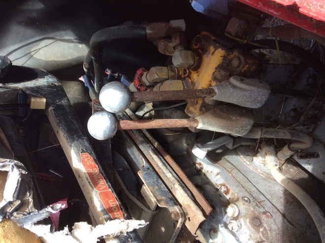 Under Auction - Massey Ferguson 188 Tractor - 2% + GST Buyers Premium On All Lots 