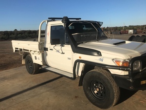 2013 Toyota Landcruiser Workmate 2nd owner 