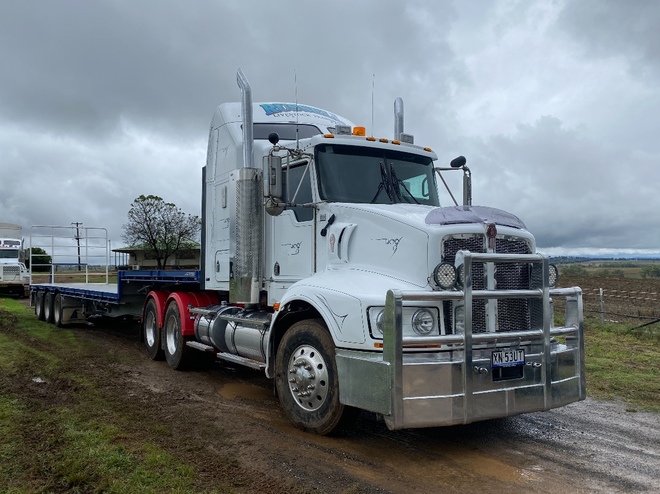2011 Kenworth 408 Prime Mover 