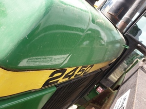 John Deere 2450 Tractor with Front End Loader