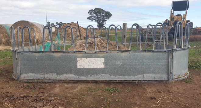 Waste Not Hay Feeders 24 Head x 2