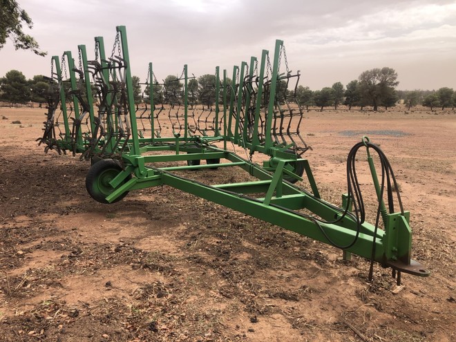 Hydraulic Harrows
