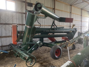 RICHIGER GRAIN BAG OUTLOADER