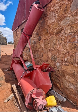 Bredal Super Spreader / Chaser Bin + Unloading Auger