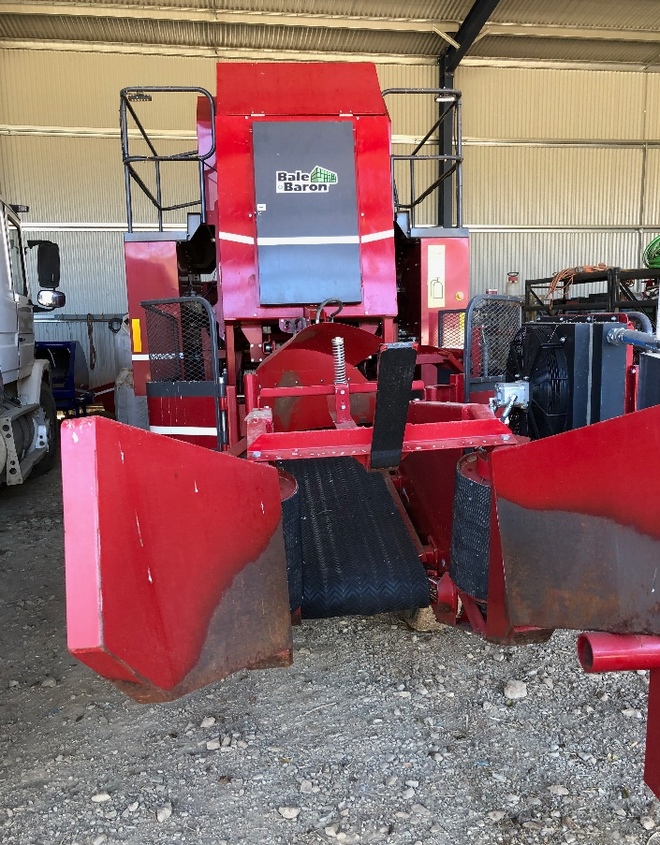 2017 Bale Baron 4240P