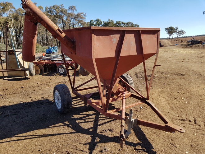 Sheep Feedout Cart with Auger