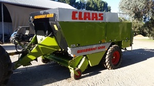 Claas square Baler