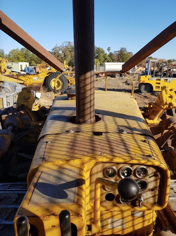 Caterpillar D8H Dozer