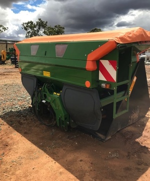 (A137) - Amazone Ultra Profis hydro ZA-M 1501 Spreader