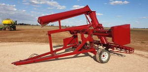 Akron/Richeger Silo Bag Unloader