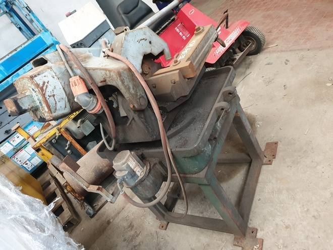 Thomas Cold Saw