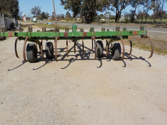 - Chisel Plough 17 Tyne -