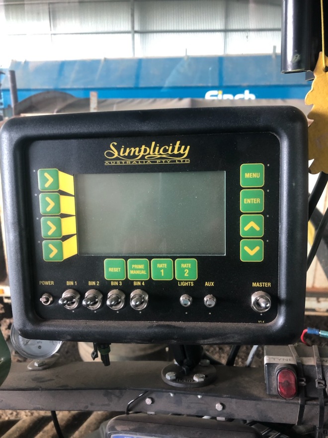 2019 Simplicity 12000 Ltr TQX2 Air Cart 