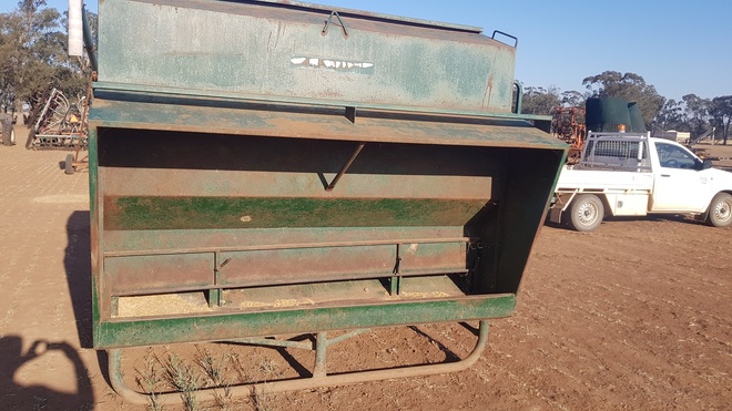 Arrow Jumbo Cattle Feeder 5tonne 