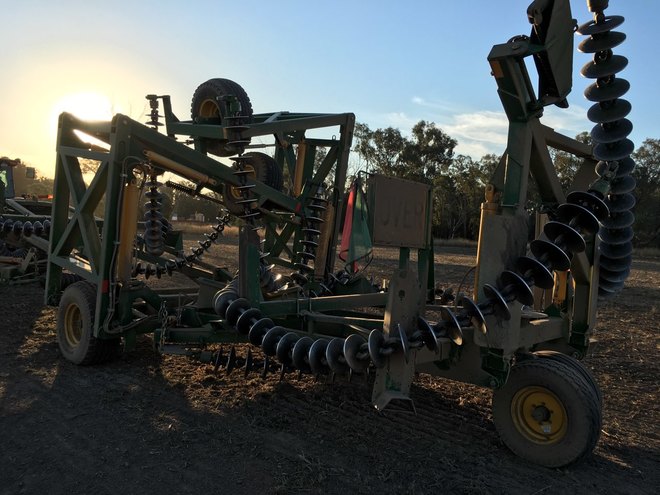 Kelly disc chain with New Set of Chains