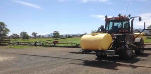 Case Magnum 8940 Spray Tractor For Sale