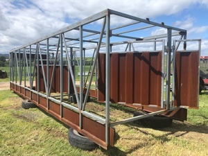 Stock Crate 9.9m long