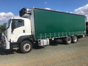 ISUZU FXL 1500 LWB, Refrigerated Curtainsider Truck For Sale 