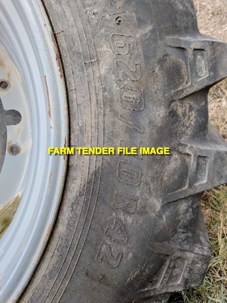 WANTED 620/70R42 Tyre 