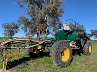 Simplicity 9,000 Air Cart