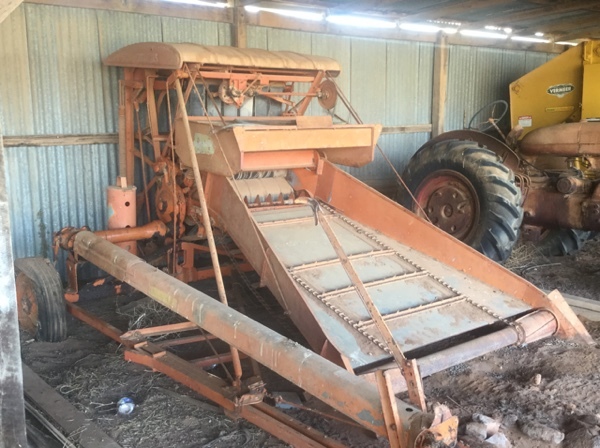 Allis charlmers round baler