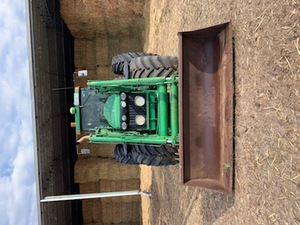John Deere 8220 