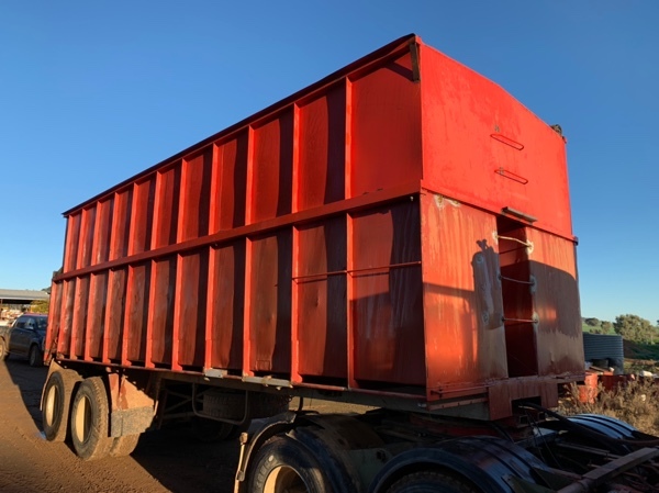 24’ bogie grain tipper trailer