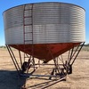 Yeomans 30 mt Field bins steep sided for chickpeas