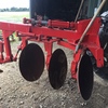 International 960 3 Furrow Plough