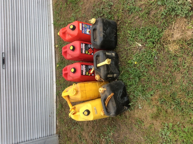 Under Auction - Assorted Jerry Cans - 2% + GST Buyers Premium On All Lots 