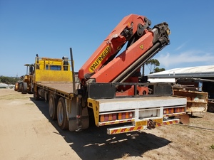1989 Volvo FL7 6x4 Crane Truck
