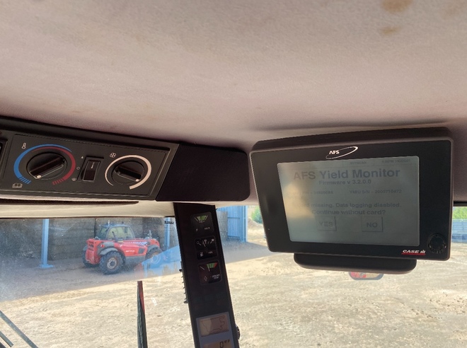 2002 Case IH 2388 & 2005 Case IH 2062 36ft Flex Draper 