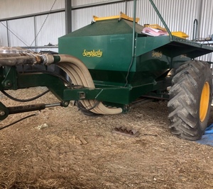 Simplicty TR2 3300 Towable Air Cart For Sale