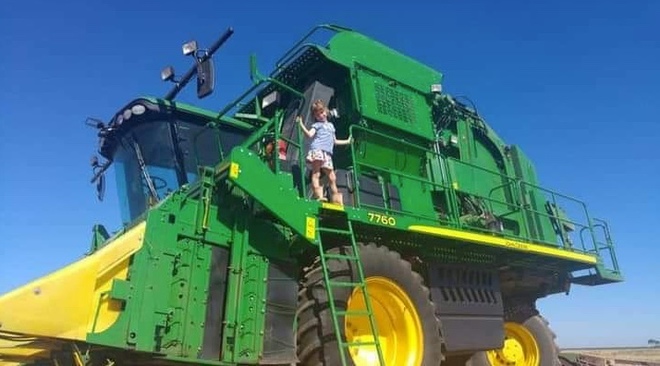 2012 John Deere 7760 Cotton Picker