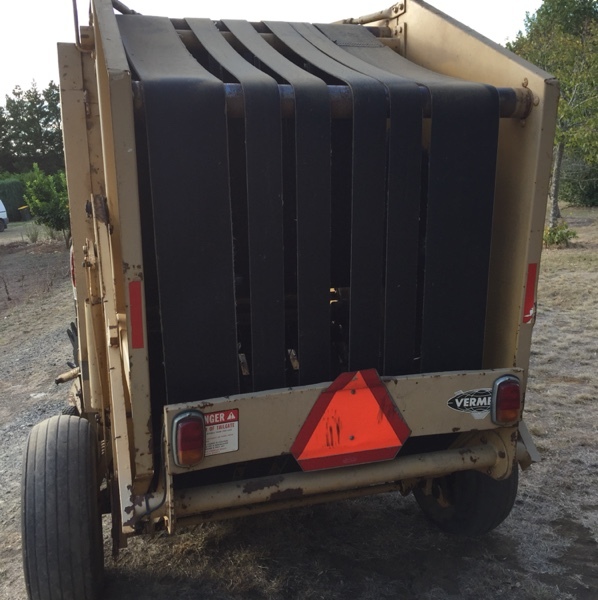 Vermeer 504 Super F Round Baler